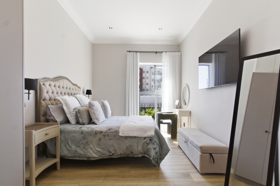 To Let 1 Bedroom Property for Rent in Sea Point Western Cape